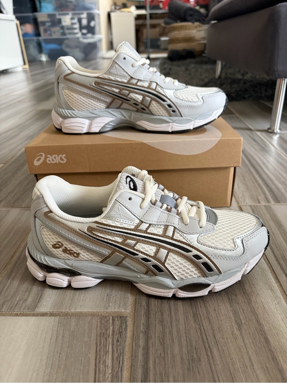Women's ASICS Gel NYC 2055 Shoes Sneakers - Cream Pure Silver 1203A542-100 - Picture 2 of 7